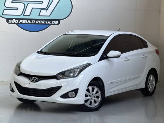 HYUNDAI HB20S 1.6 COMFORT PLUS 16V FLEX 4P AUTOMÁTICO